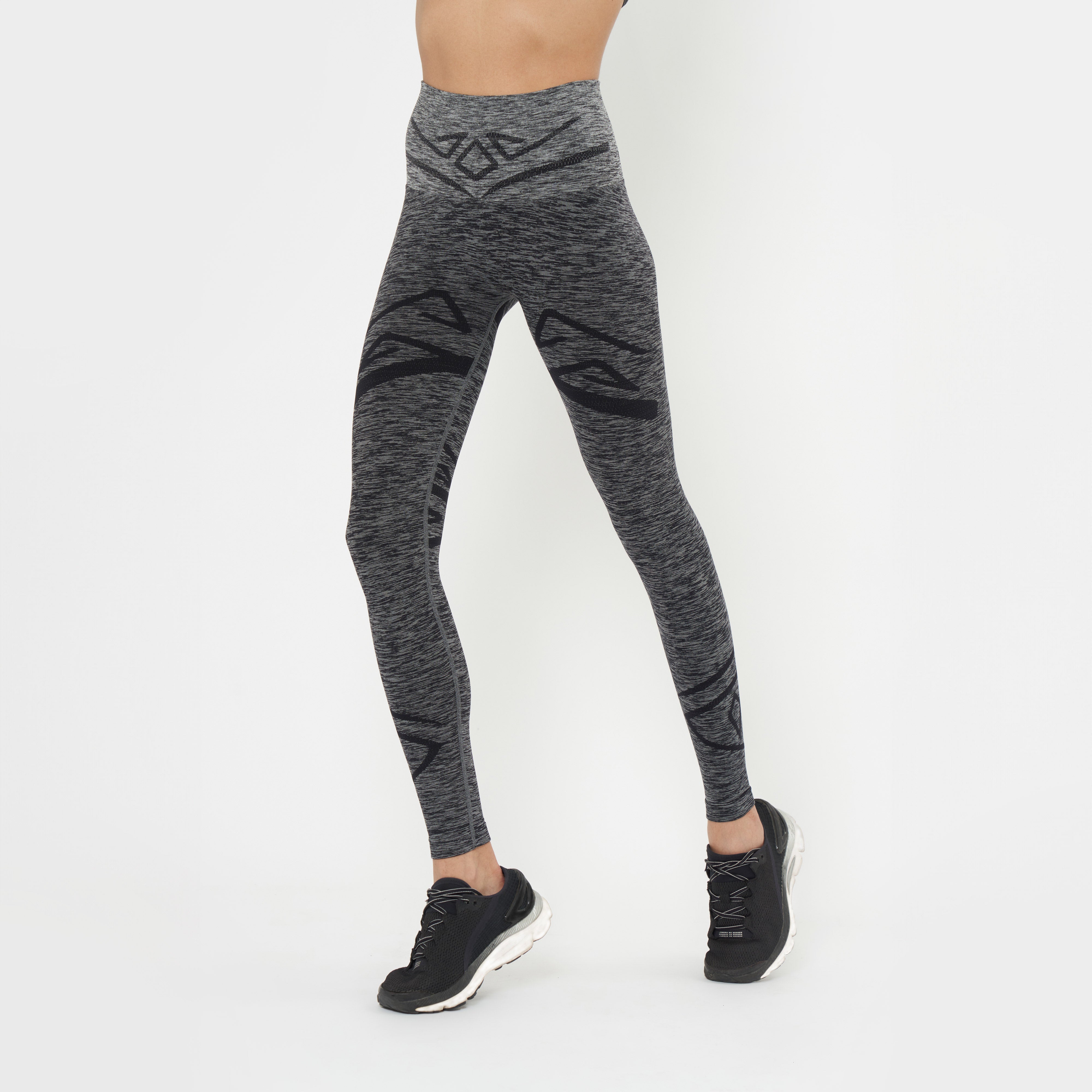 #color_black lava mélange